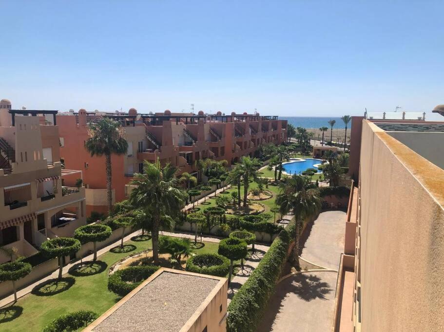 Bajo Con Jardin A Pie De Playa Y Piscina Comunitaria Con Jacuzzi Playas de Vera